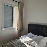 Apto Novo, Completo E Super Bem Localizado