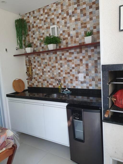 Apto Novo, Completo E Super Bem Localizado * Ubatuba