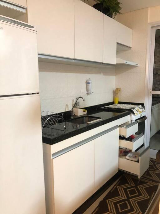 Apartamento Apto Novo, Completo E Super Bem Localizado *